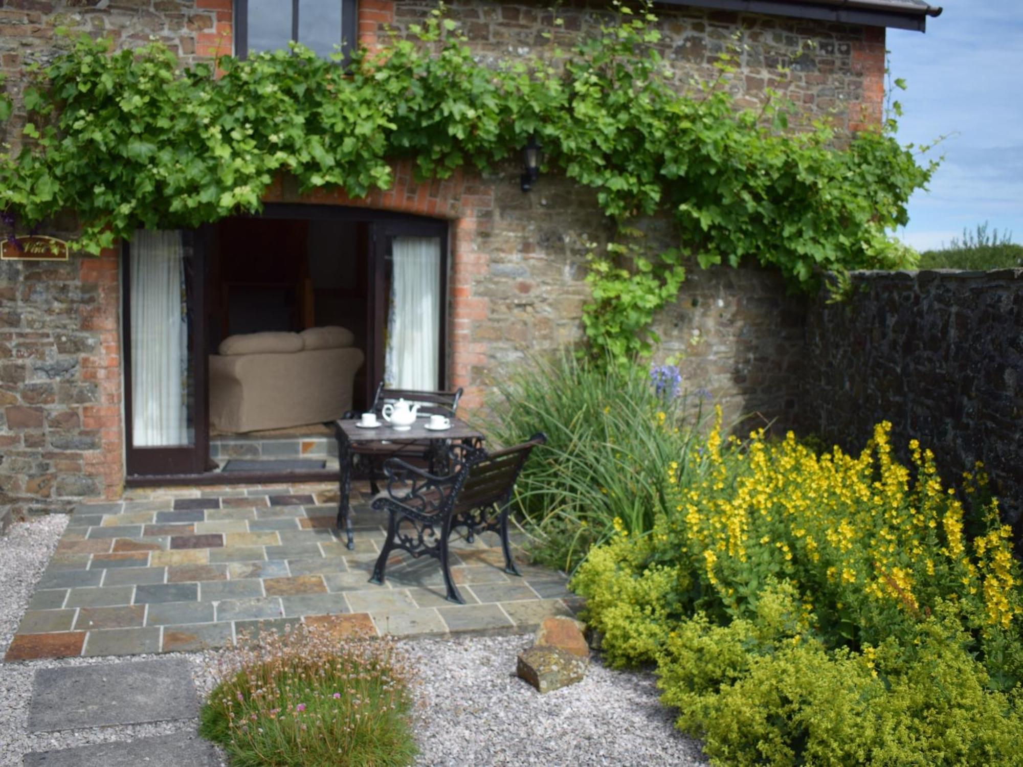 Downe Cottages Hartland Room photo